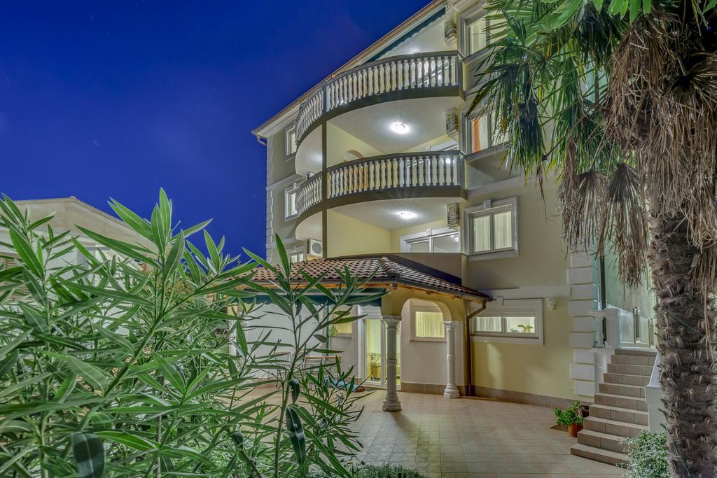 Apartments Villa Maria Crikvenica Εξωτερικό φωτογραφία