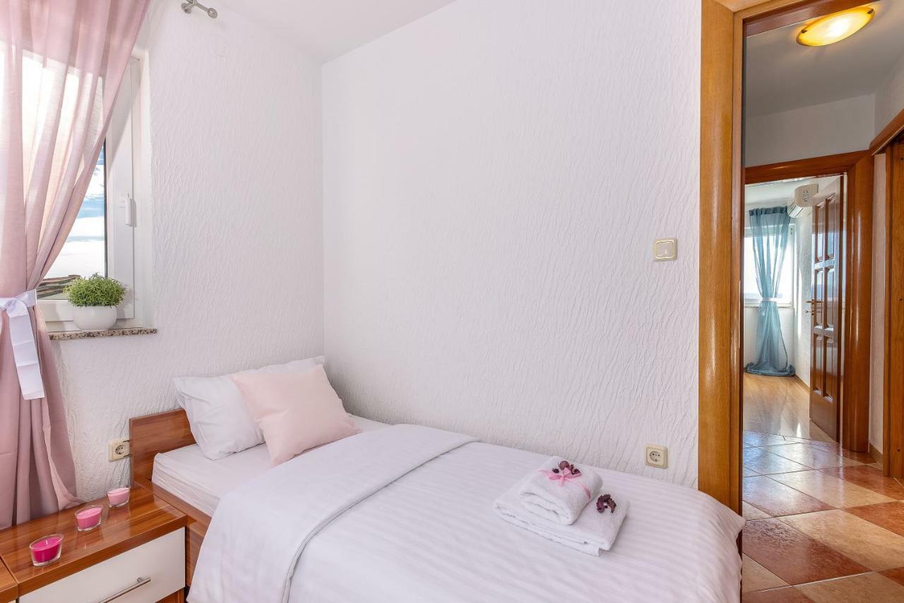 Apartments Villa Maria Crikvenica Εξωτερικό φωτογραφία